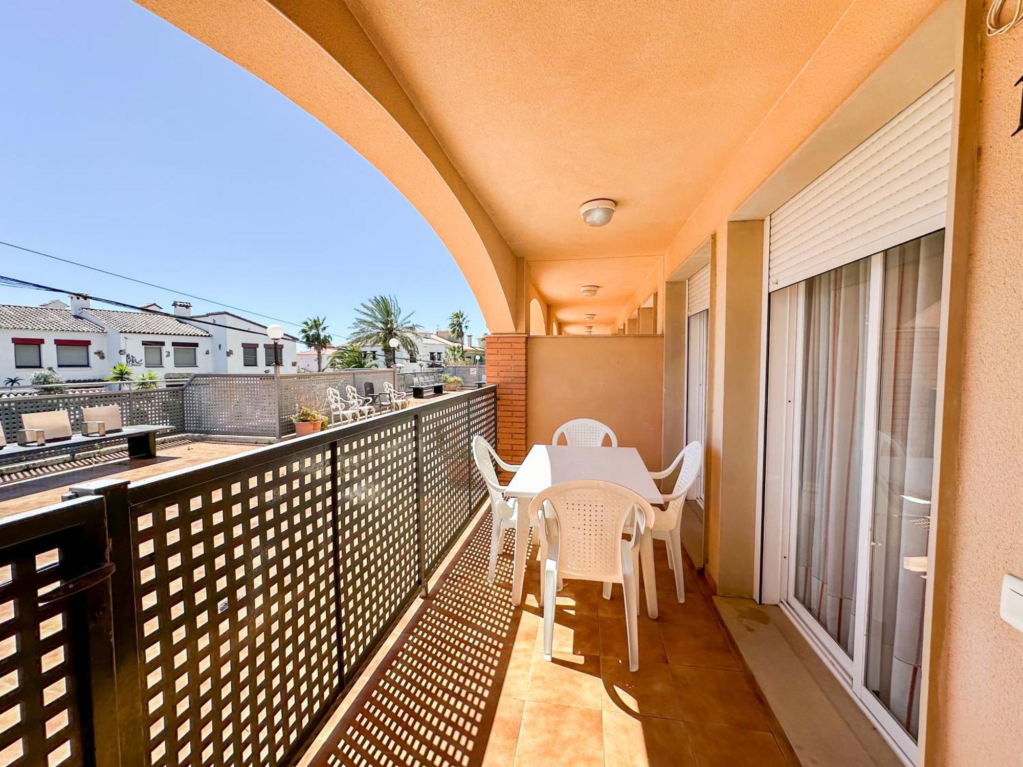 Acogedor Apartamento Cerca De La Playa Wifi Y Parking Apartment Mont-roig del Camp Room photo