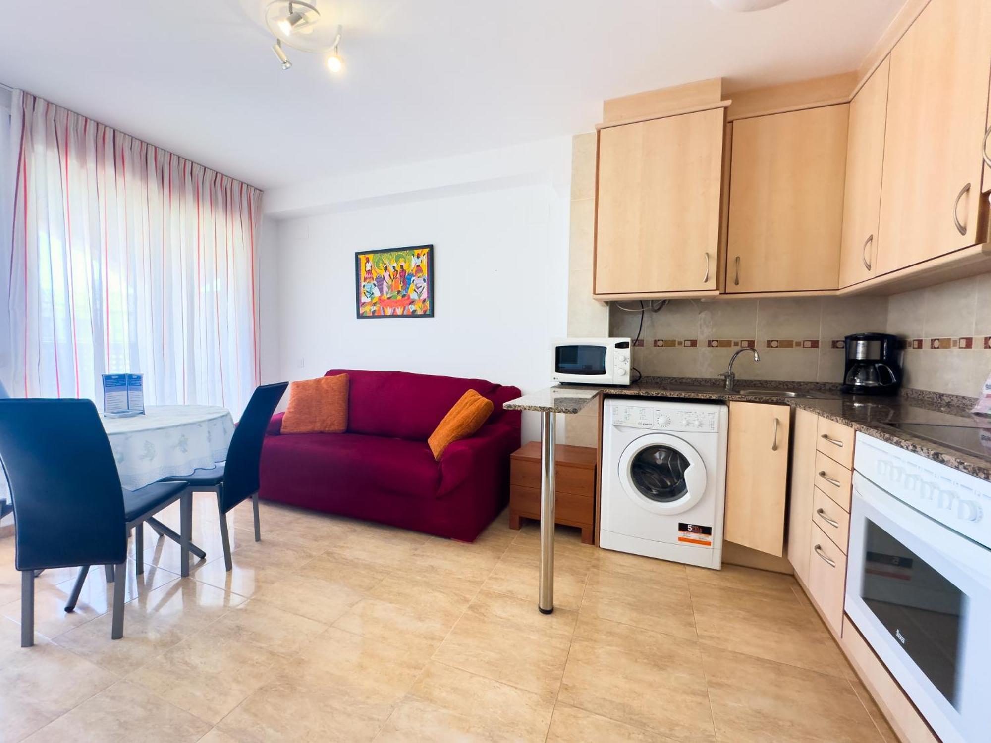 Acogedor Apartamento Cerca De La Playa Wifi Y Parking Apartment Mont-roig del Camp Room photo